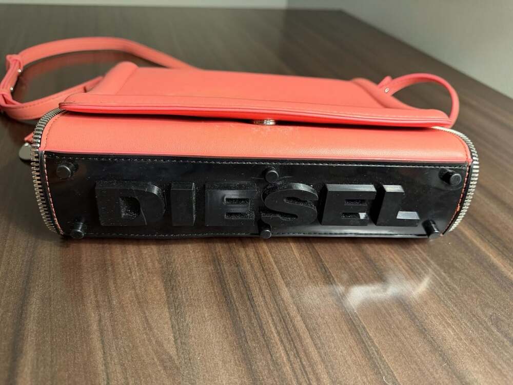 Diesel YBYS M Kendyzip Coral Leather Crossbody Y2K Style Logo Bag Rare